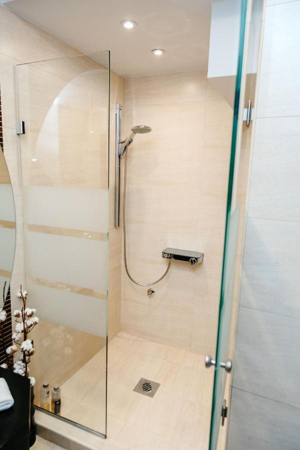 Ferienwohnung Rosewood Podgorica Exterior foto